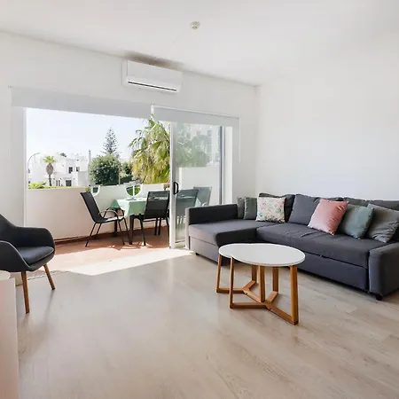 Kissed By The Sun, With Pool, Ac And Tennis Court By Algarve Dream Holidays Albufeira